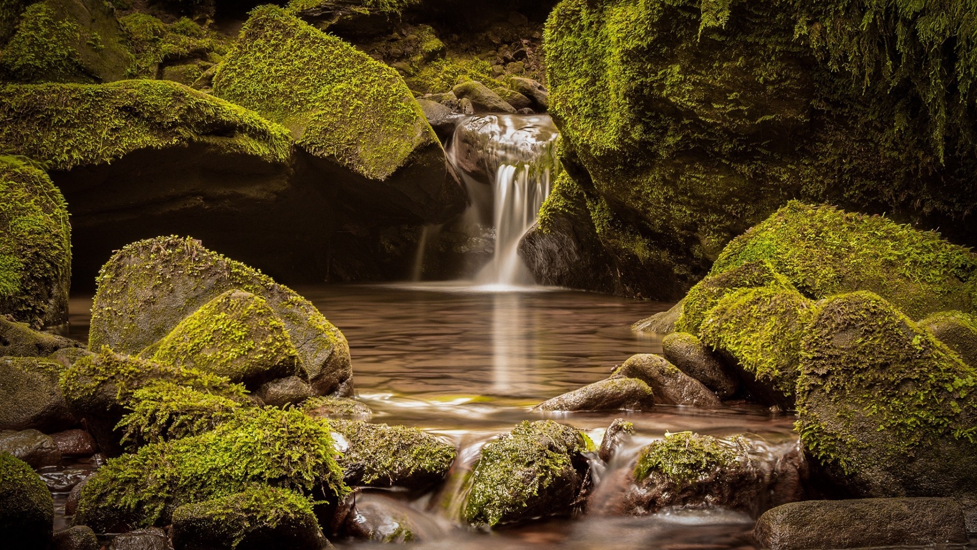 Waterfall, Moss, Stream, Rocks - HD Wallpaper 