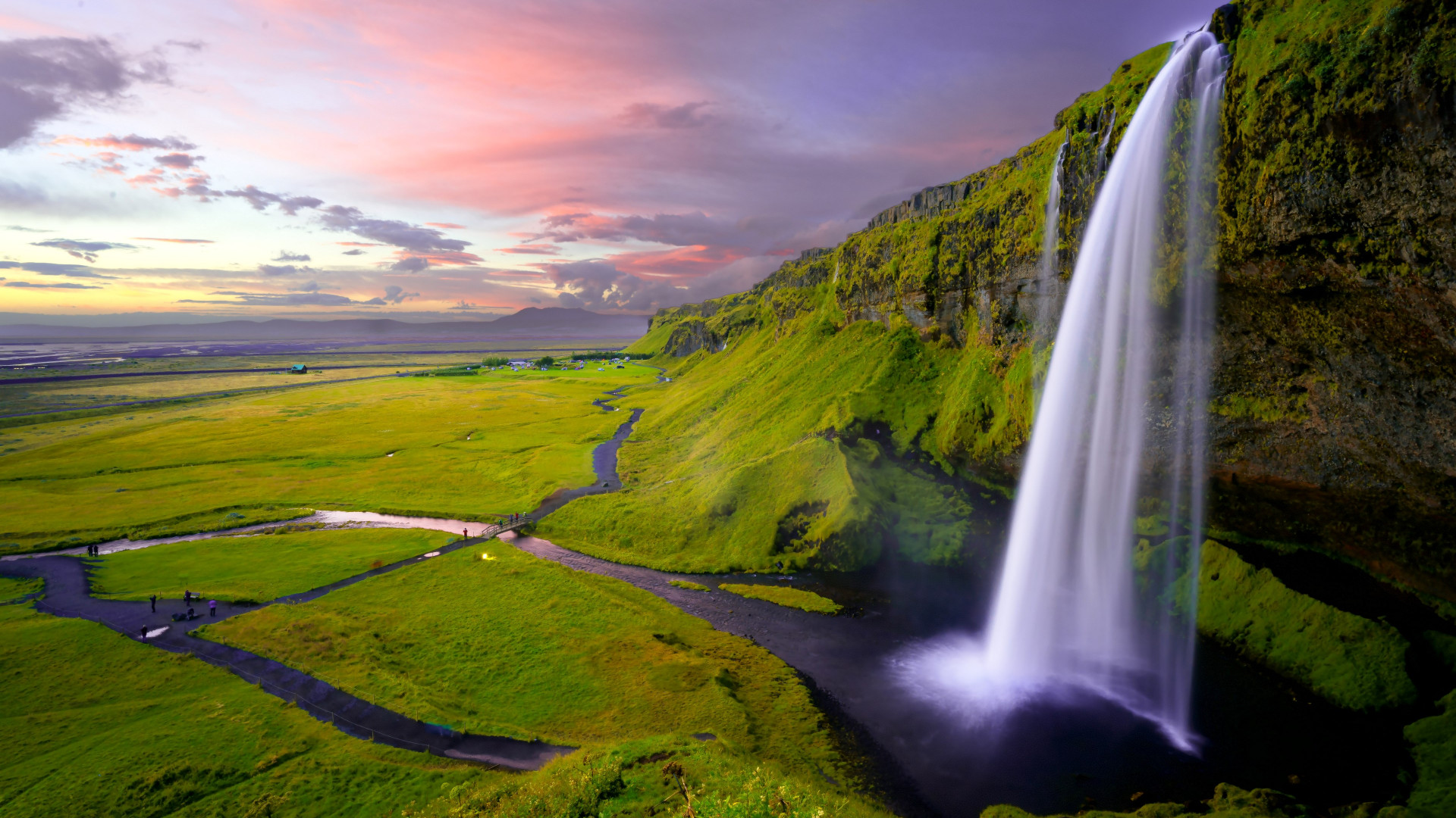 Seljalandsfoss Waterfall Wallpaper - HD Wallpaper 