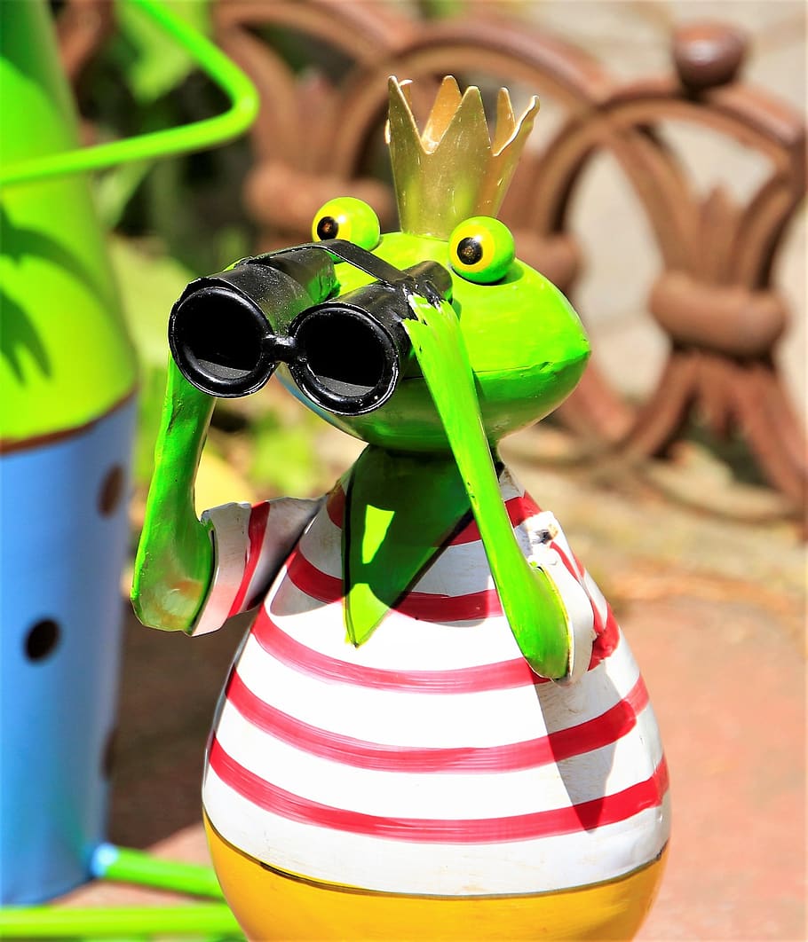 Frog, Frog Prince, Crown, Green, Funny, Fairy Tale, - Figurine - HD Wallpaper 
