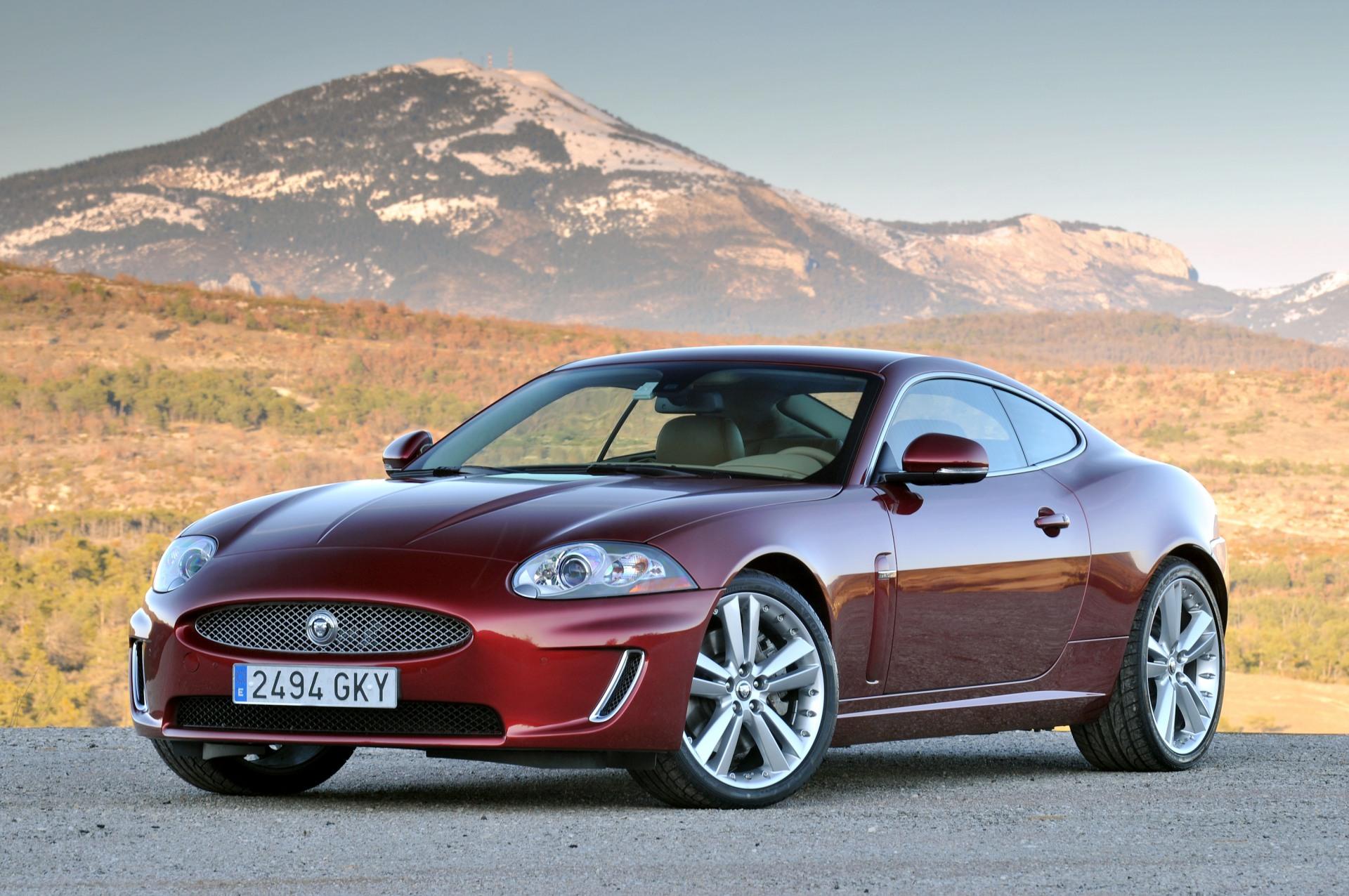 2011 Jaguar Xk Pictures And Wallpaper - Jaguar Xk V8 4.2 - HD Wallpaper 