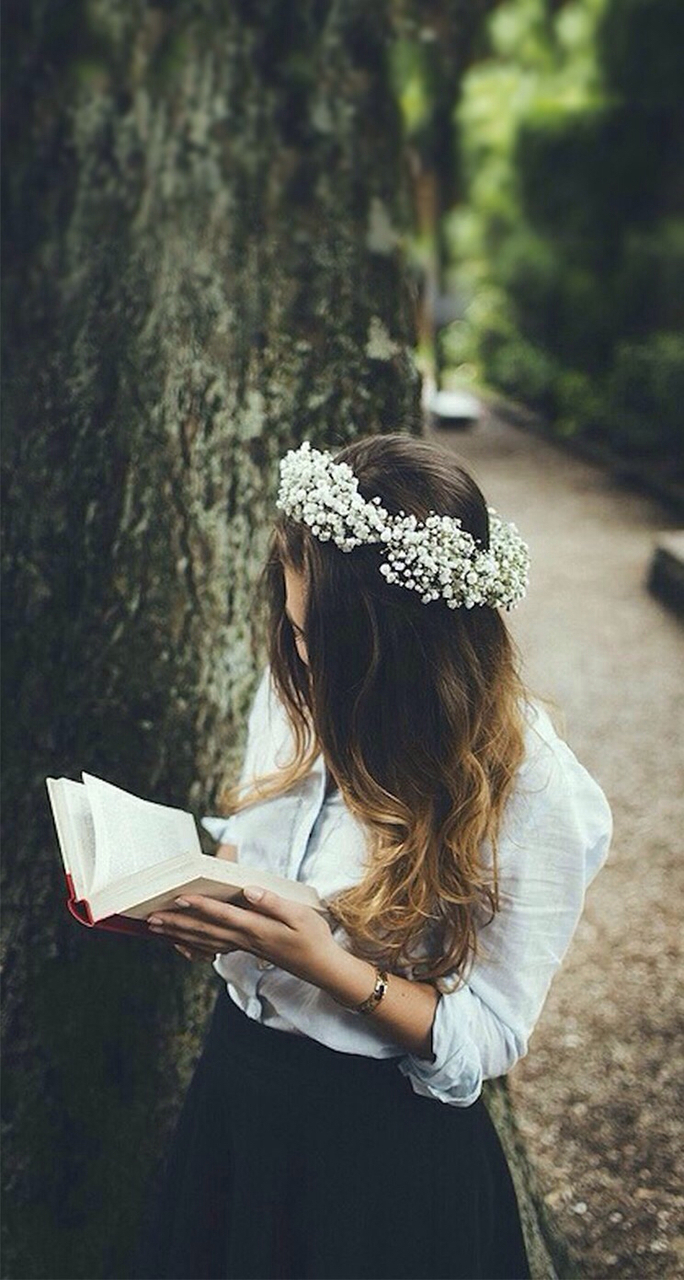 Book, Girl, And Flowers Image - Cute Flower Crown Crown Girl - HD Wallpaper 