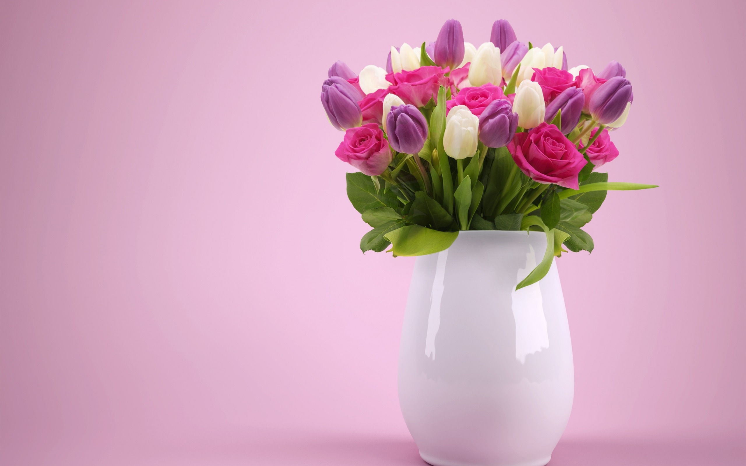 Colorful Spring Bouquet, Flowers In A Vase, Purple - Pink Bouquet Beautiful Flowers - HD Wallpaper 