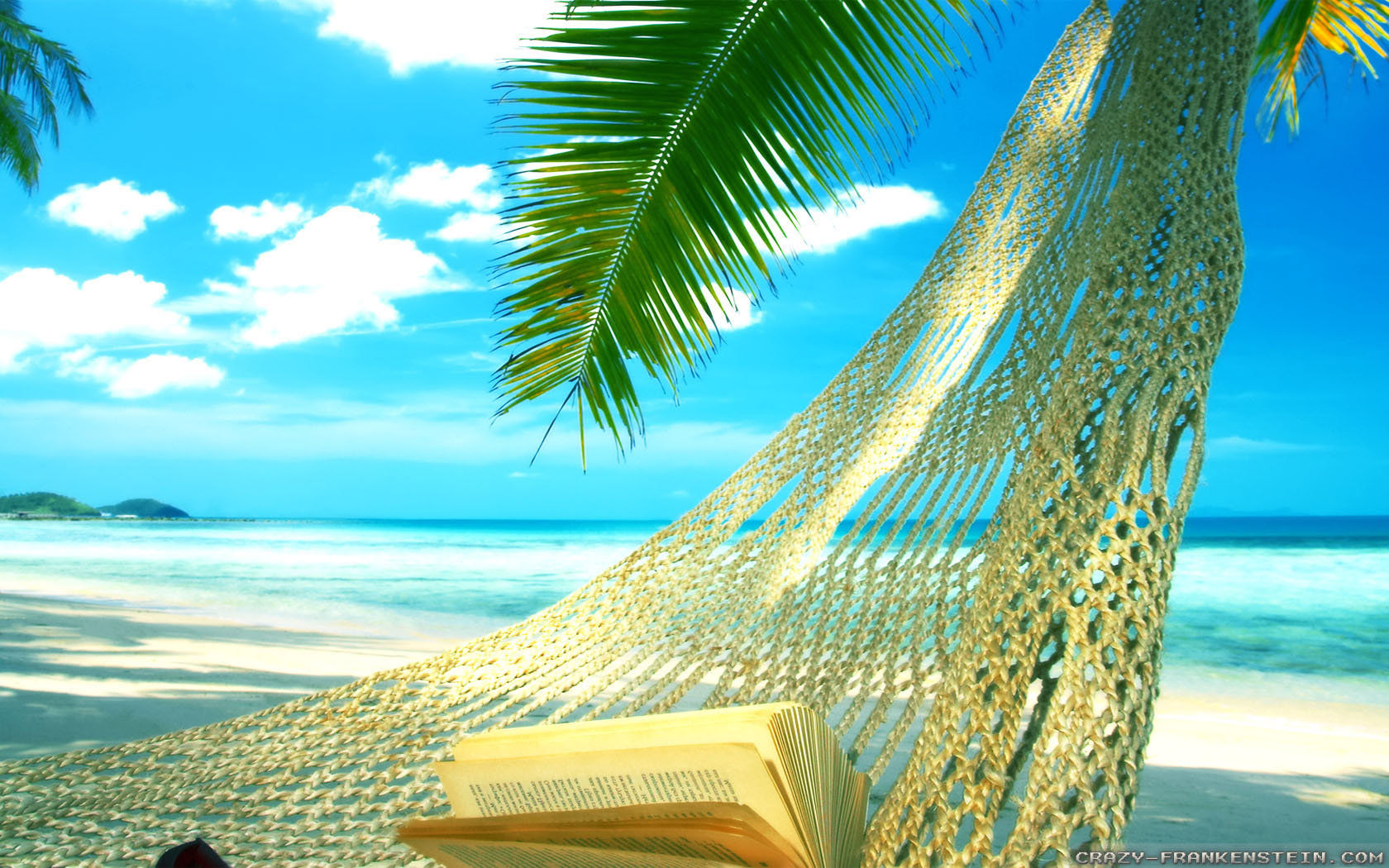 Summer Book - HD Wallpaper 