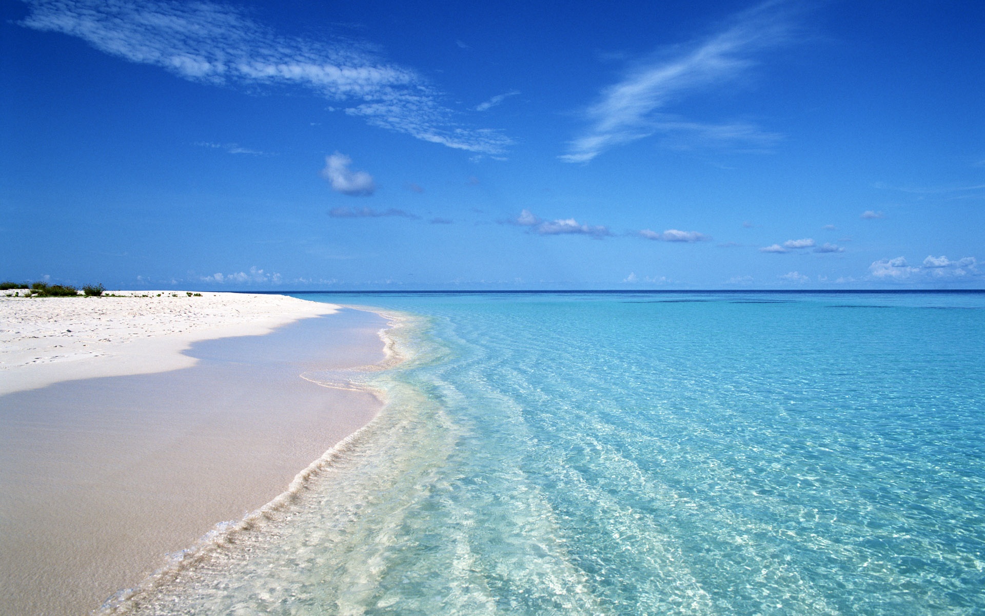 Wave Summer Wallpaper Background Hd Desktop Wallpapers - Praia De Agua Transparente - HD Wallpaper 