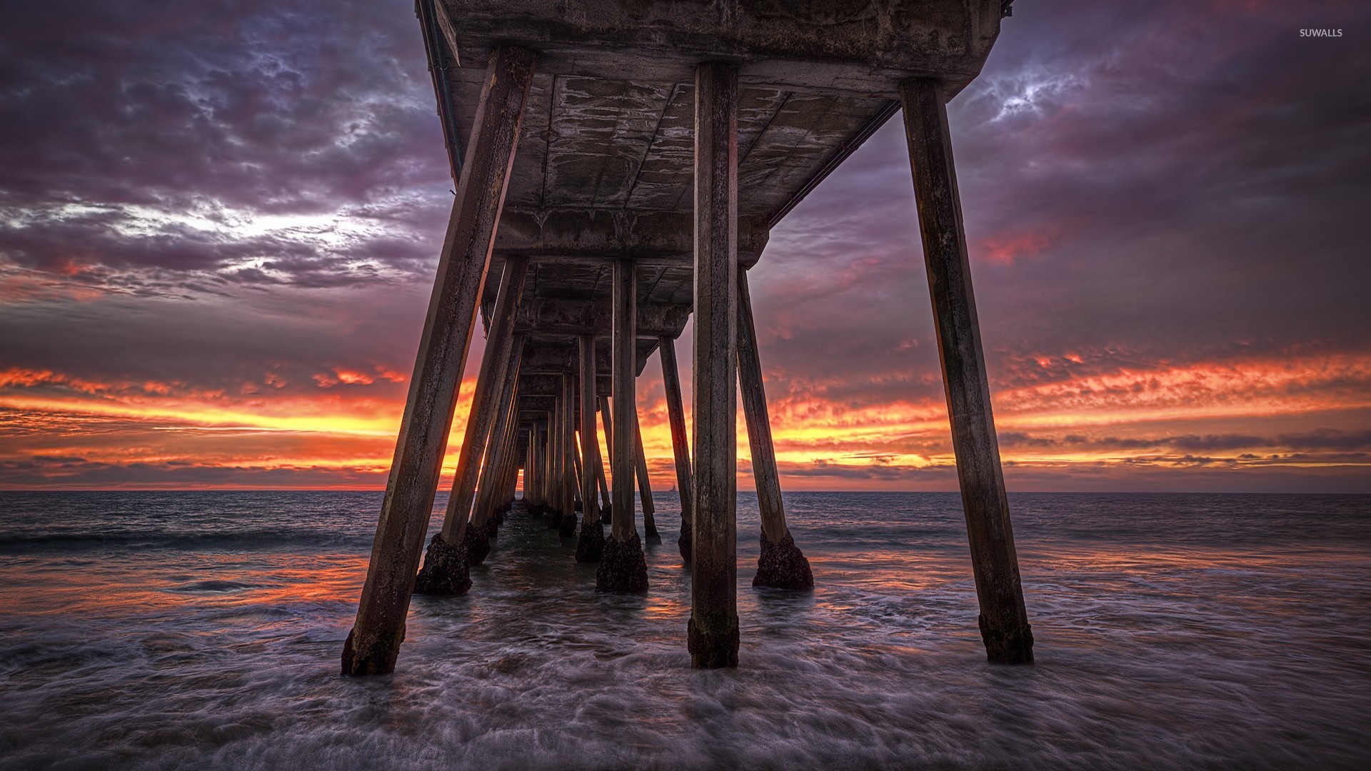 Under Hermosa Beach Pier - HD Wallpaper 