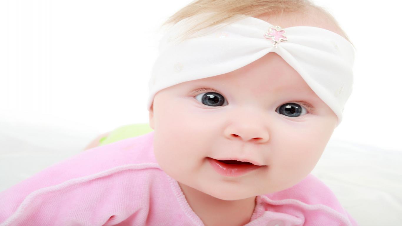 Desktop Wallpaper Pink Baby Download - Cute Baby - HD Wallpaper 