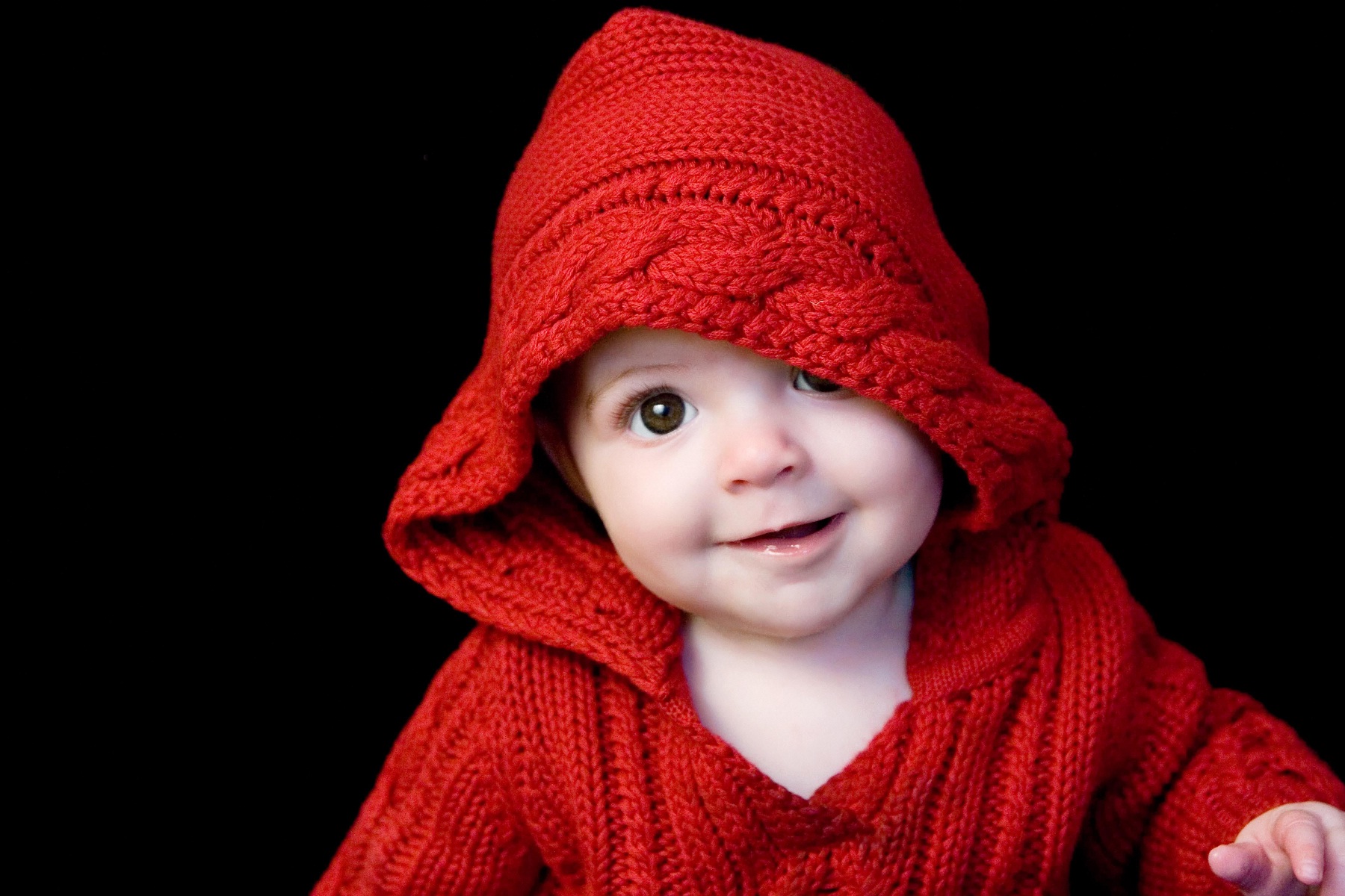 Lovely Baby In Red Wears Wallpapers And Backgrounds - Full Hd Cute Baby - HD Wallpaper 