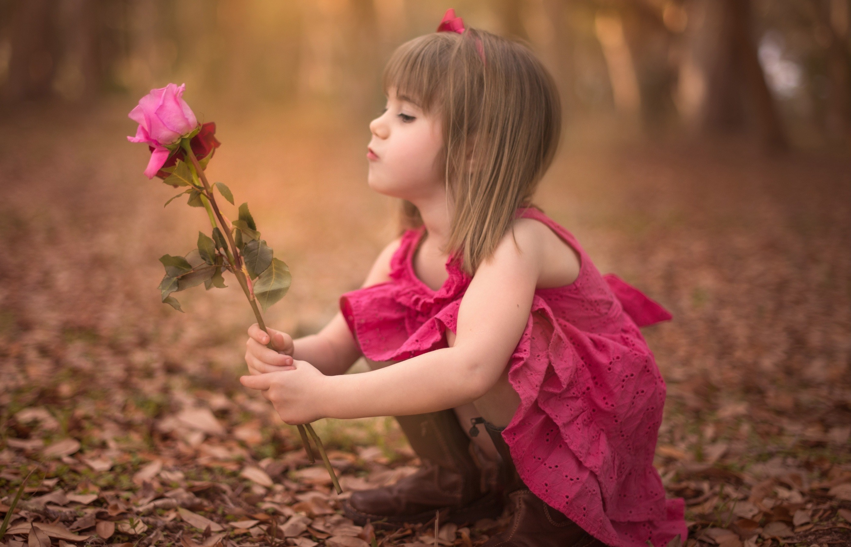 Wallpaper Beautiful Small Child Baby Wall With Lovely - Happy Rose Day Didi - HD Wallpaper 