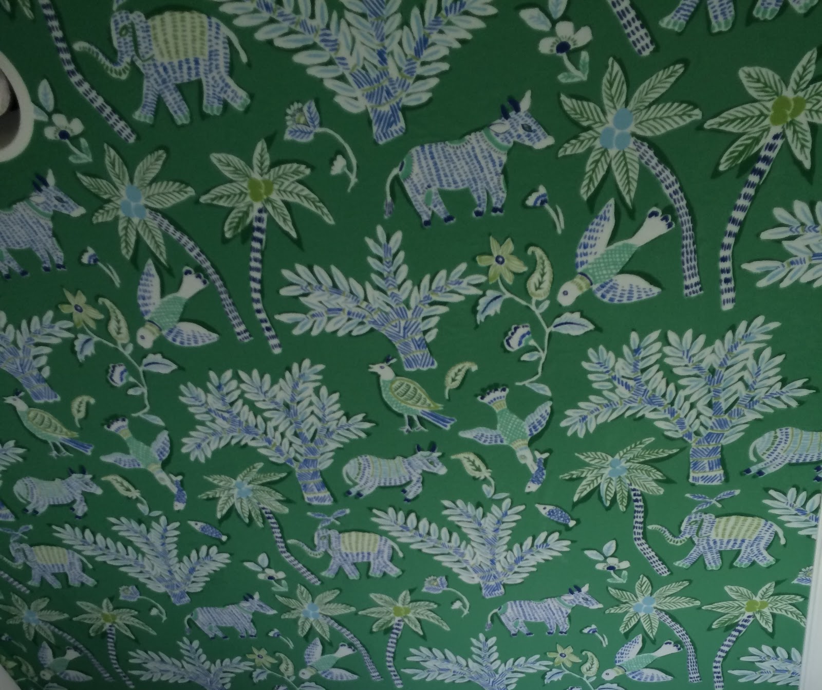 Chinese Toile Pattern Adds Interest To This Bath-ceiling, - Wallpaper - HD Wallpaper 