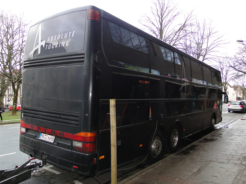 Tour Bus Service - HD Wallpaper 