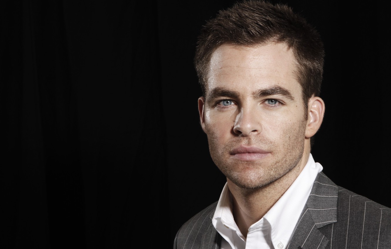 Photo Wallpaper Look, Pose, Actor, Chris Pine, Background - Chris Pine - HD Wallpaper 