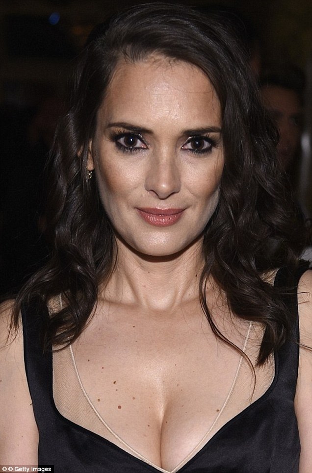 Winona Ryder Backgrounds On Wallpapers Vista - Winona Ryder Johnny Depp 2017 - HD Wallpaper 