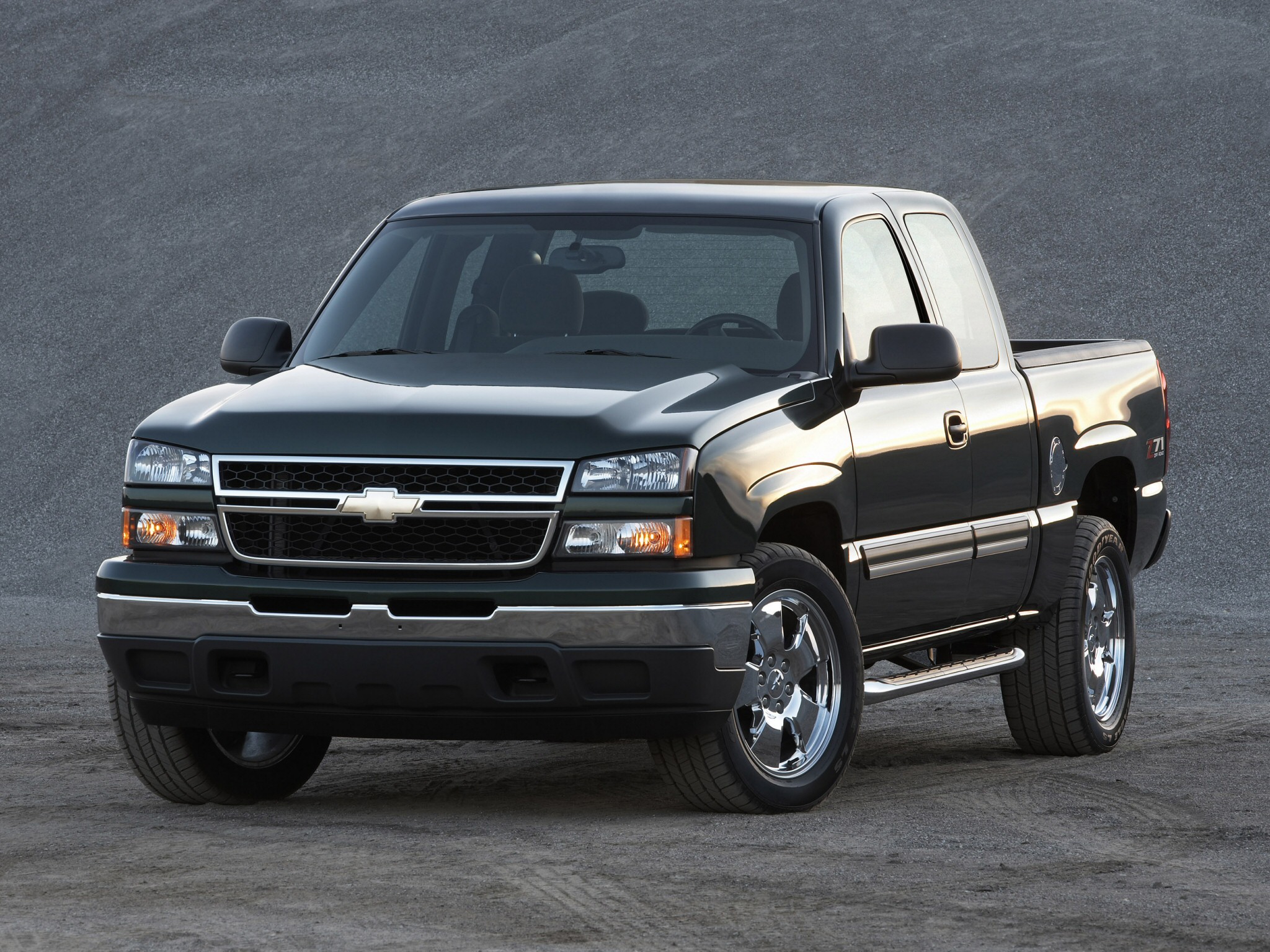 2007 Chevrolet Silverado Z71 Truck Wallpaper - 2006 Chevrolet Silverado Front - HD Wallpaper 
