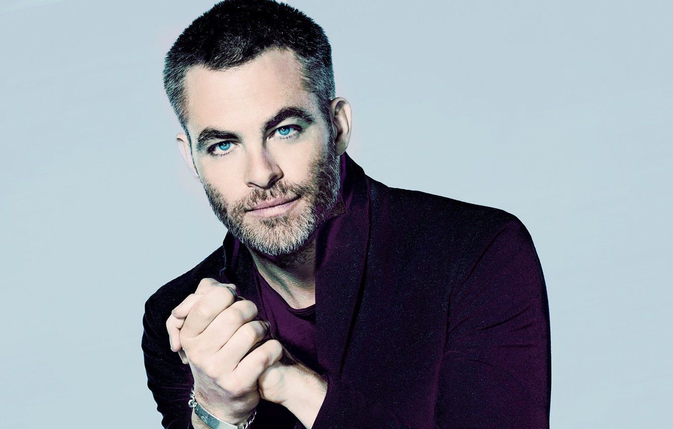 Photo Wallpaper Background, Portrait, Actor, Photoshoot, - Chris Pine 2017 - HD Wallpaper 
