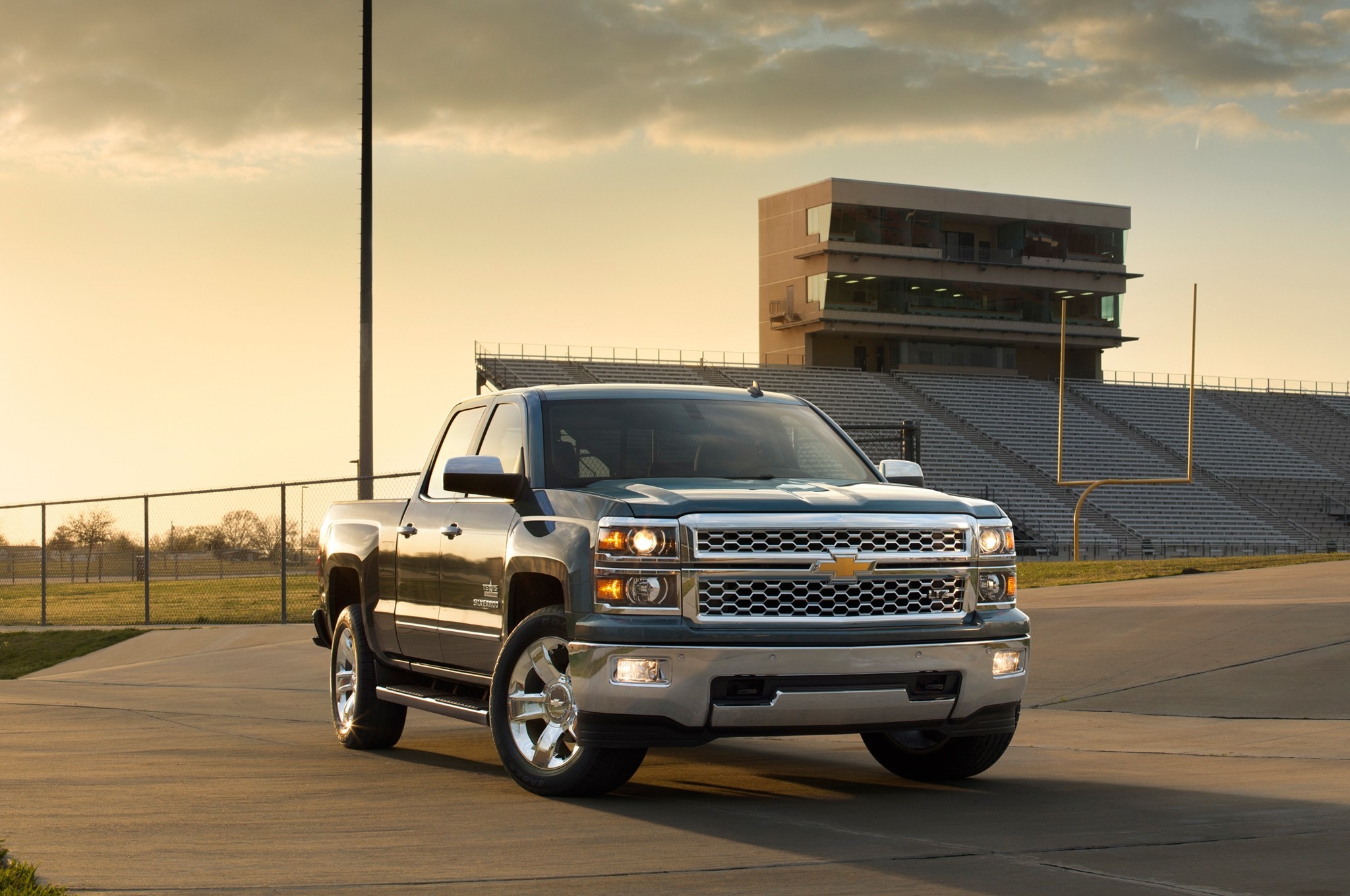 Chevrolet Silverado 2014 Black - 2014 Silverado - HD Wallpaper 