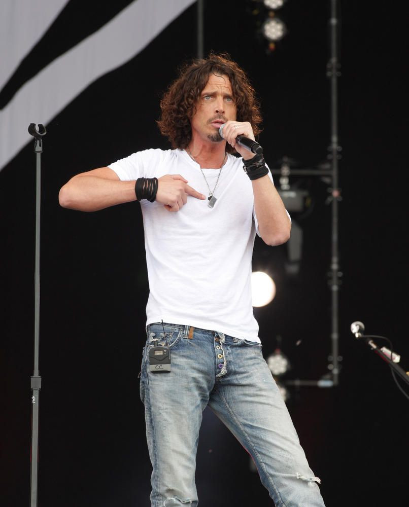 Pic - Chris Cornell Live - HD Wallpaper 