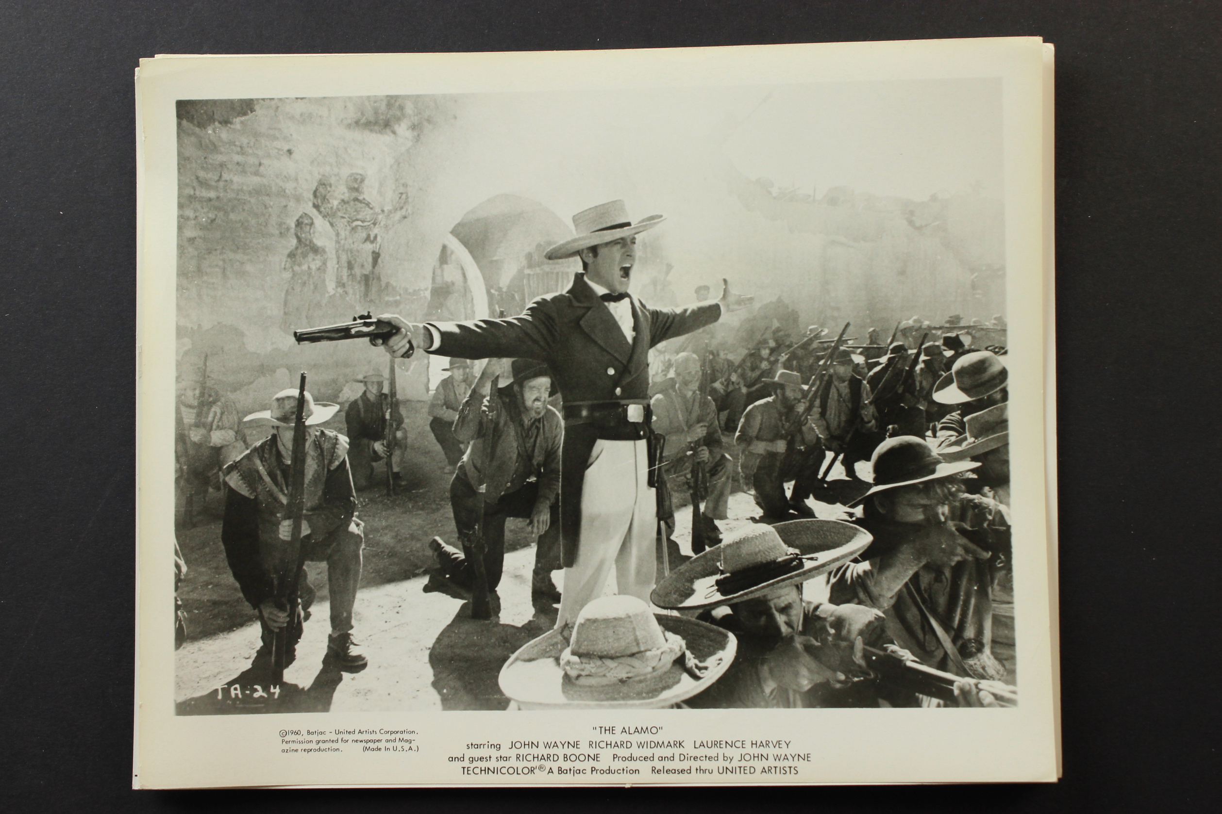 Laurence Harvey - HD Wallpaper 