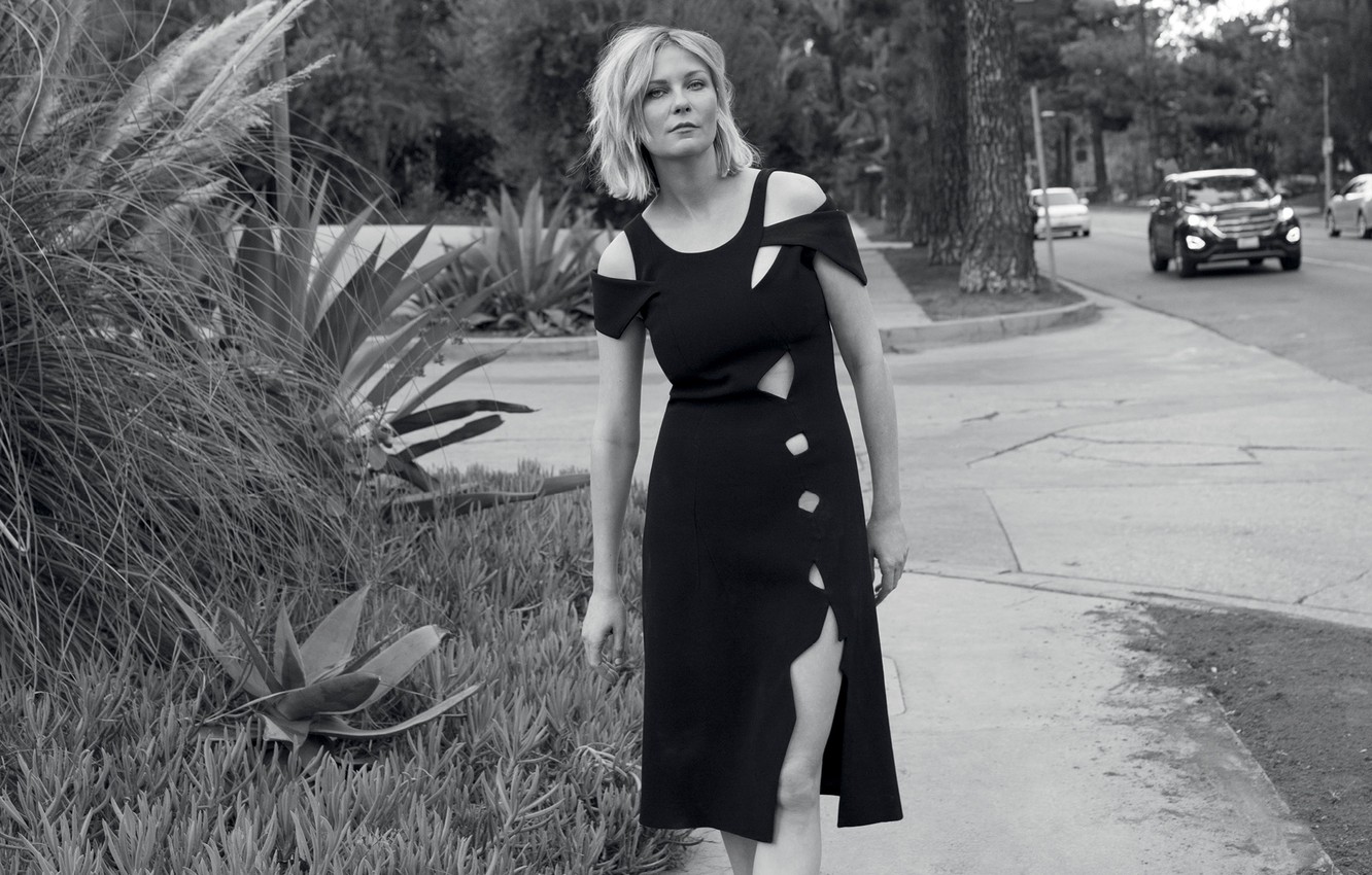 Photo Wallpaper Road, Kirsten Dunst, Street, Figure, - Kirsten Dunst - HD Wallpaper 