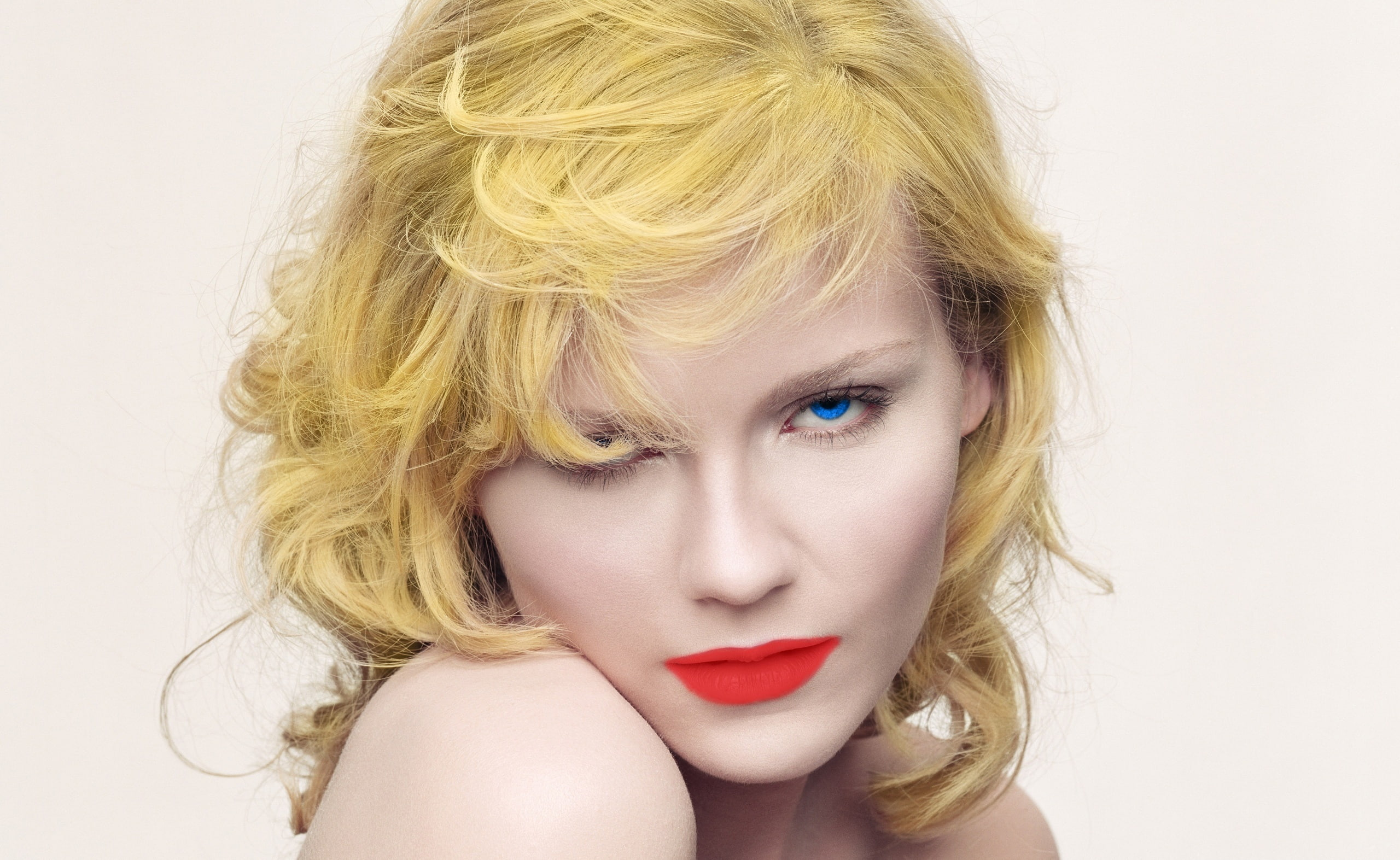 Kirsten Dunst Hot - HD Wallpaper 