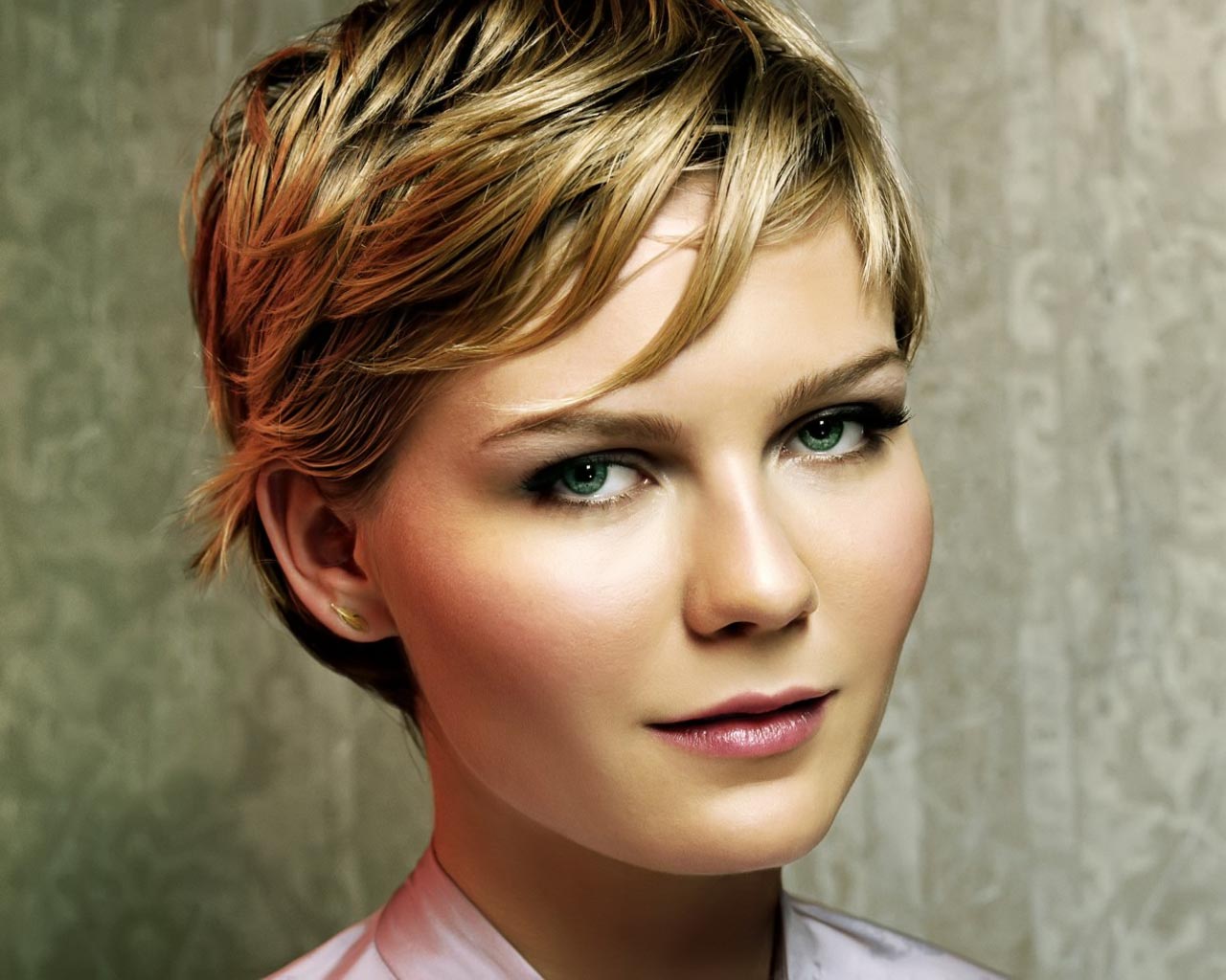 Kirsten Dunst Wallpapers Hot - Kirsten Dunst Haircut Short - HD Wallpaper 