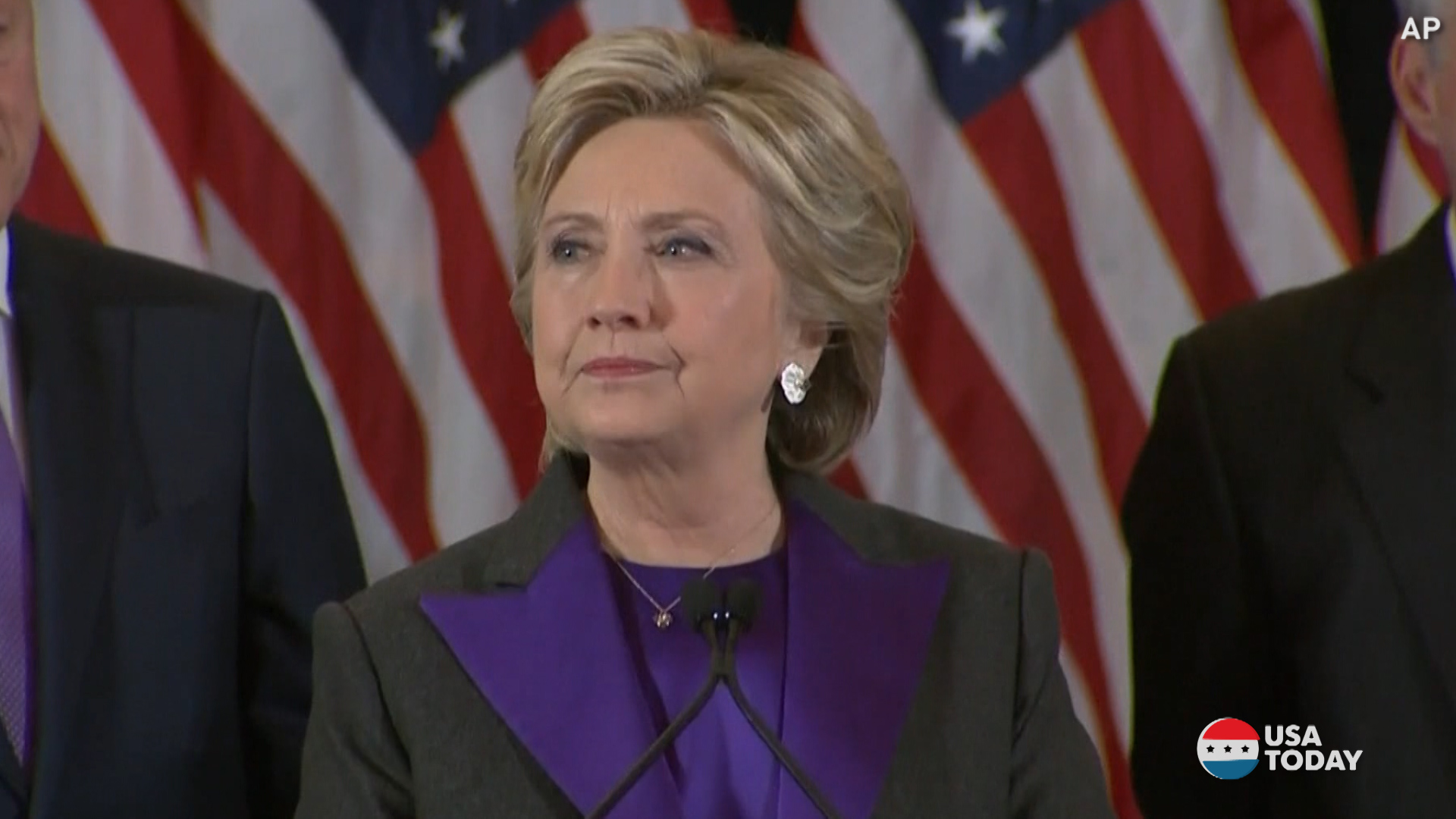 Breaking The Glass Ceiling Quote Hillary Clinton - HD Wallpaper 