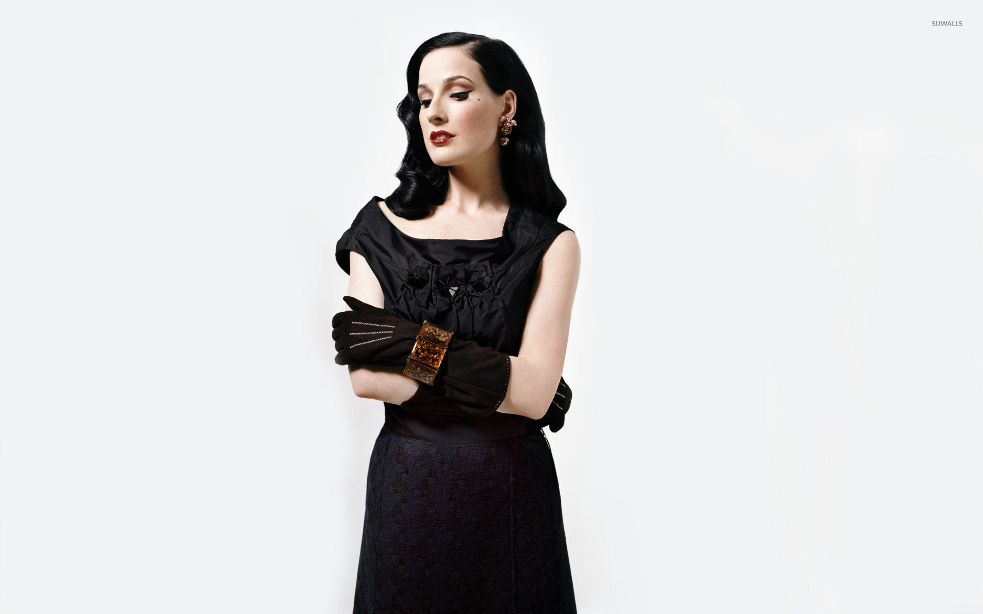 Dita Von Teese - HD Wallpaper 