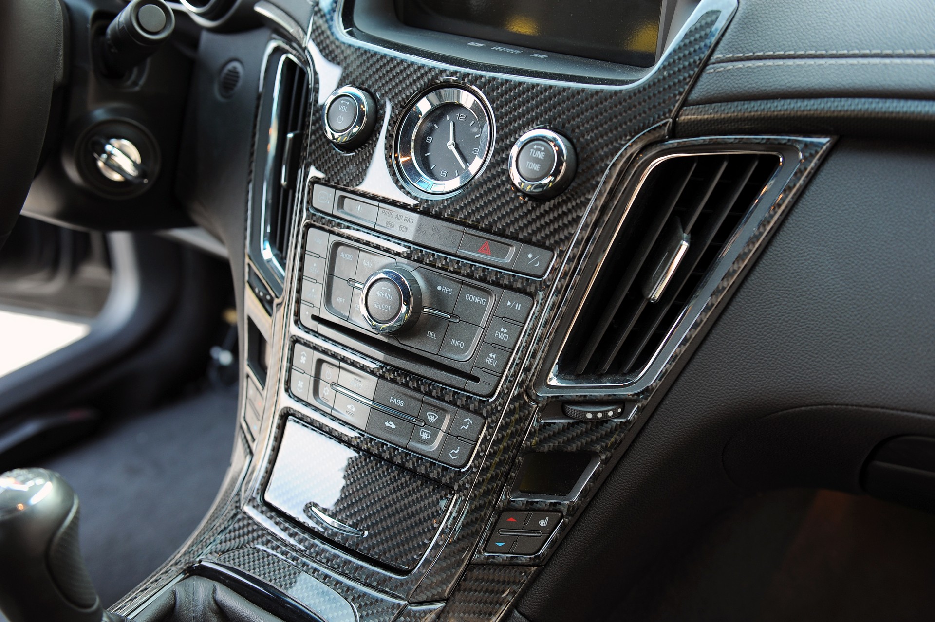 Cars Hennessy Wallpaper - Cadillac Cts Carbon Fiber Interior - HD Wallpaper 