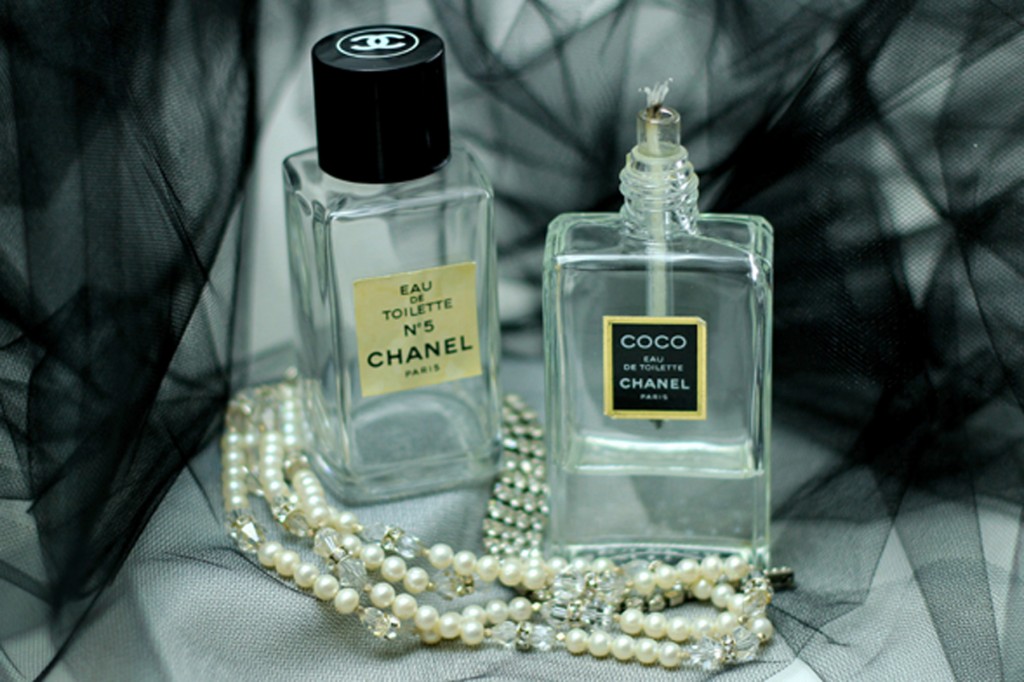 Upcycle Perfume Bottles - HD Wallpaper 