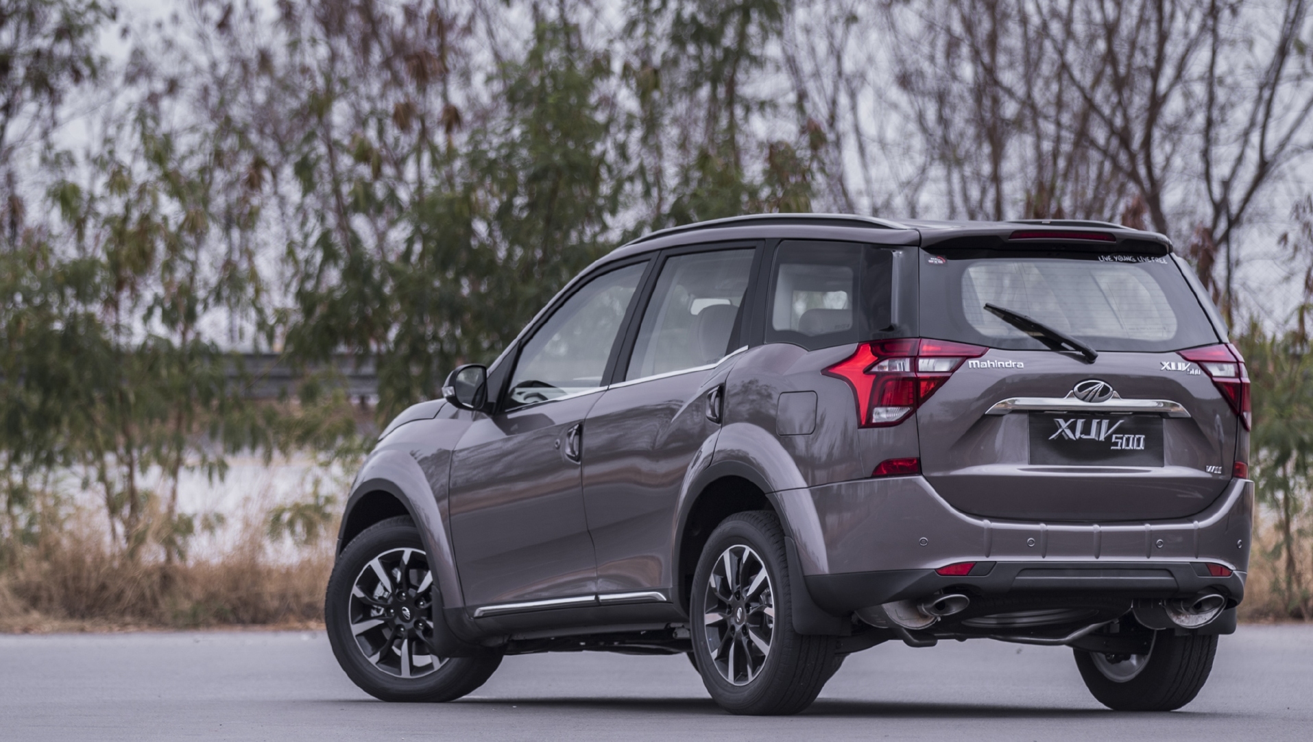 Mahindra Xuv500 Facelift Exterior - Xuv 500 New Model 2019 - HD Wallpaper 