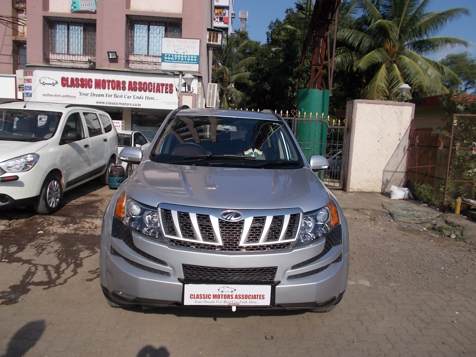 Xuv 500 - HD Wallpaper 