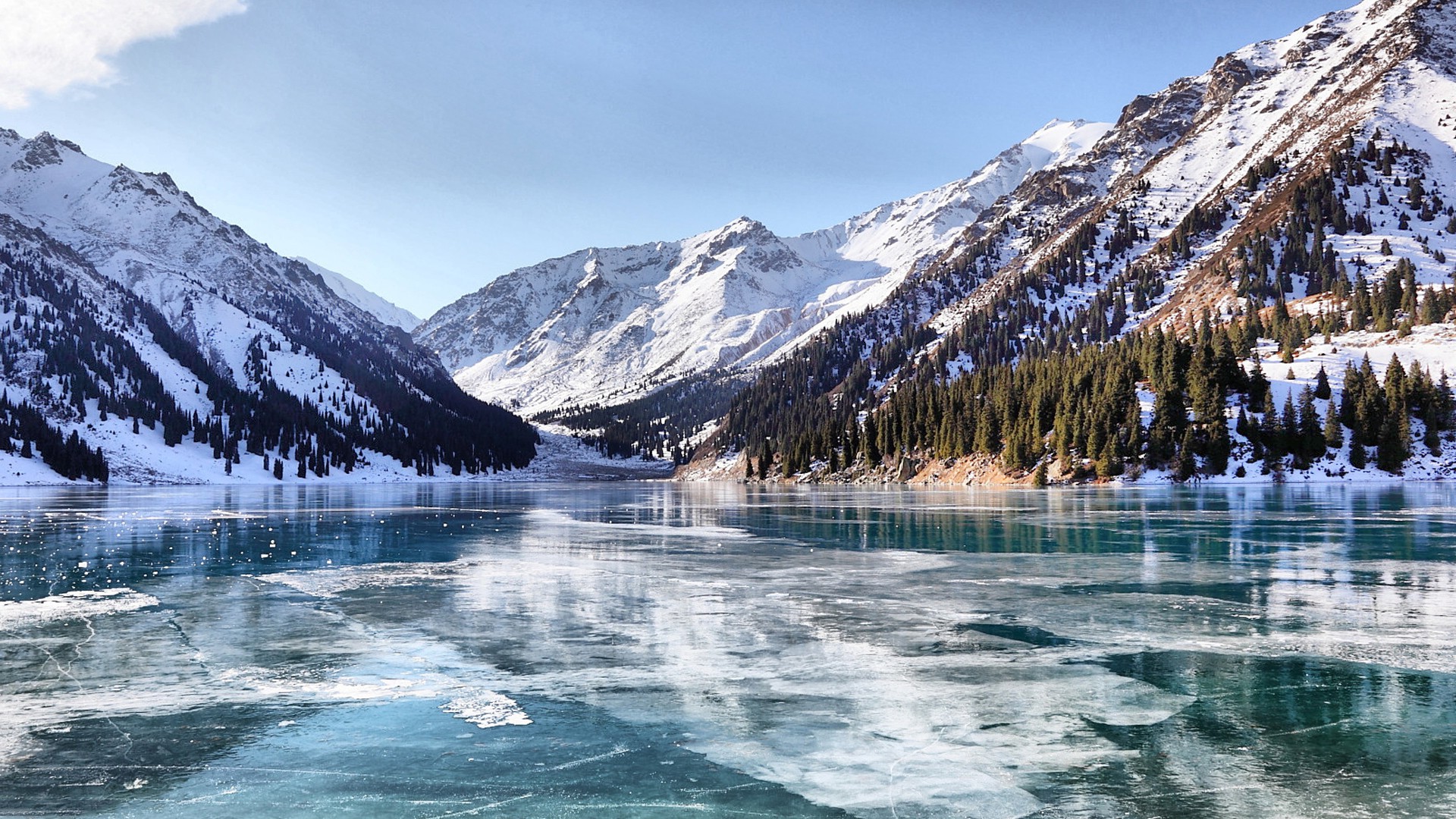 Frozen Lake And Mountains - HD Wallpaper 