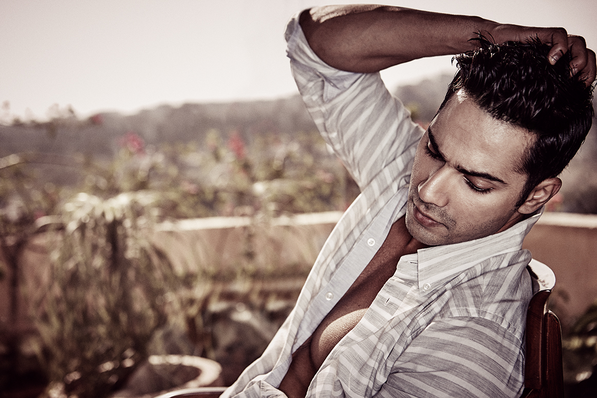 Varun Dhawan - HD Wallpaper 