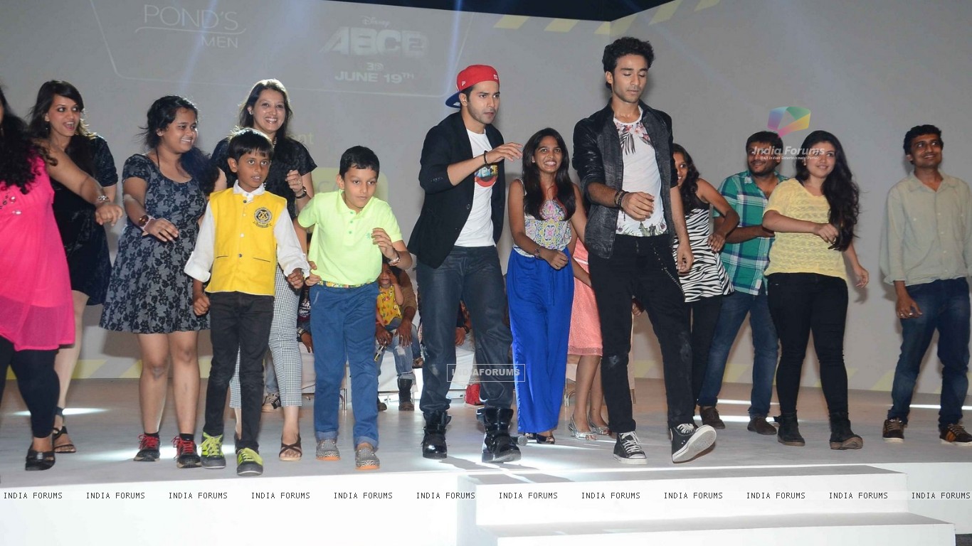 Talent Show - HD Wallpaper 