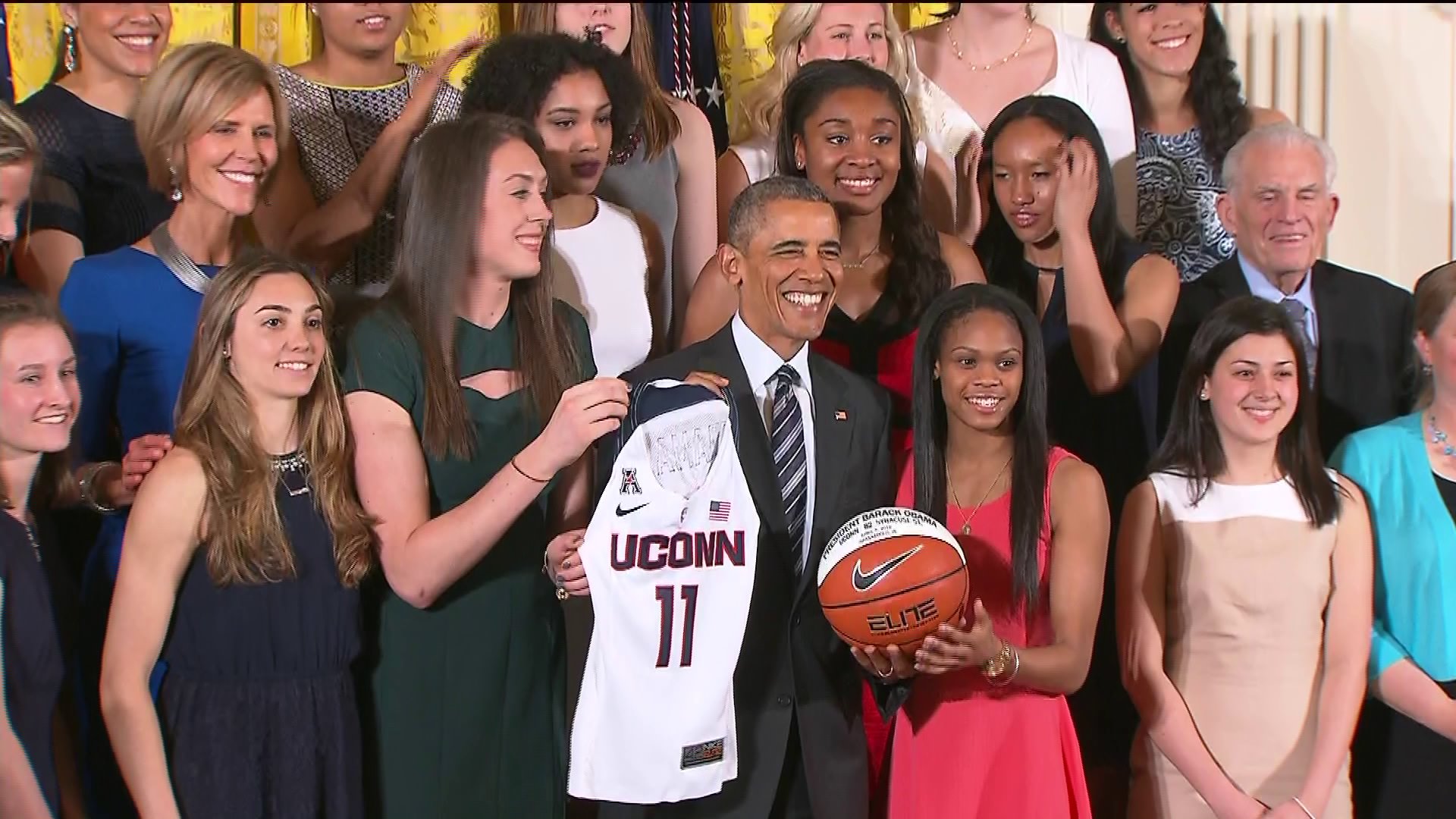 Female Basketball White House - HD Wallpaper 