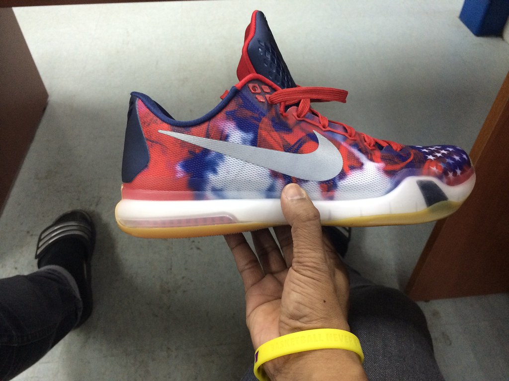 Running Shoe - HD Wallpaper 