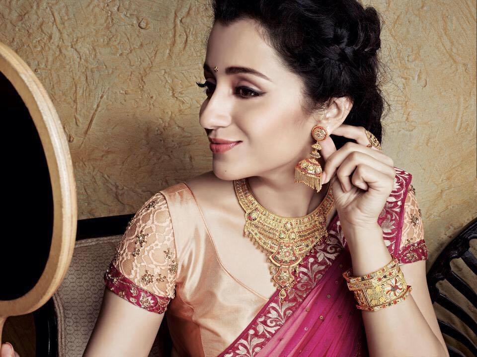 Trisha Krishnan Hd - HD Wallpaper 