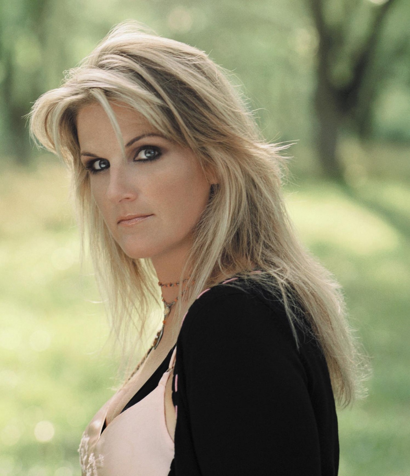 Nice Images Collection - Trisha Yearwood When She Was Young - HD Wallpaper 