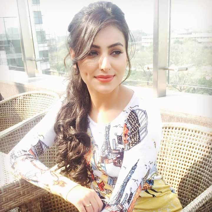 Ginni Kapoor Wiki - New Ginni Kapoor - 720x720 Wallpaper Ginni Kapoor Wiki - New Ginni Kapoor - 720x720 Wallpaper