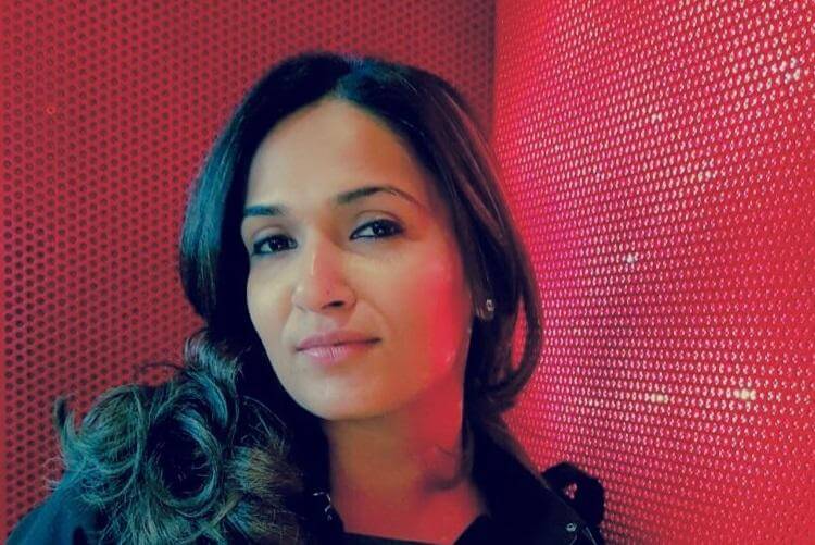 Soundarya Rajinikanth Images - Soundarya Rajinikanth 2 O - HD Wallpaper 