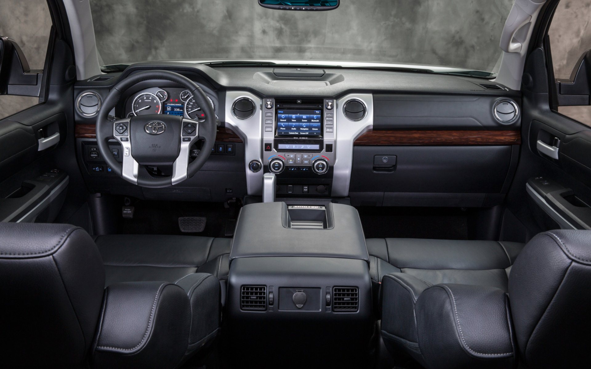 2014 Toyota Tundra Widescreen Hd Wallpaper - 2014 Toyota Tundra Crewmax Interior - HD Wallpaper 