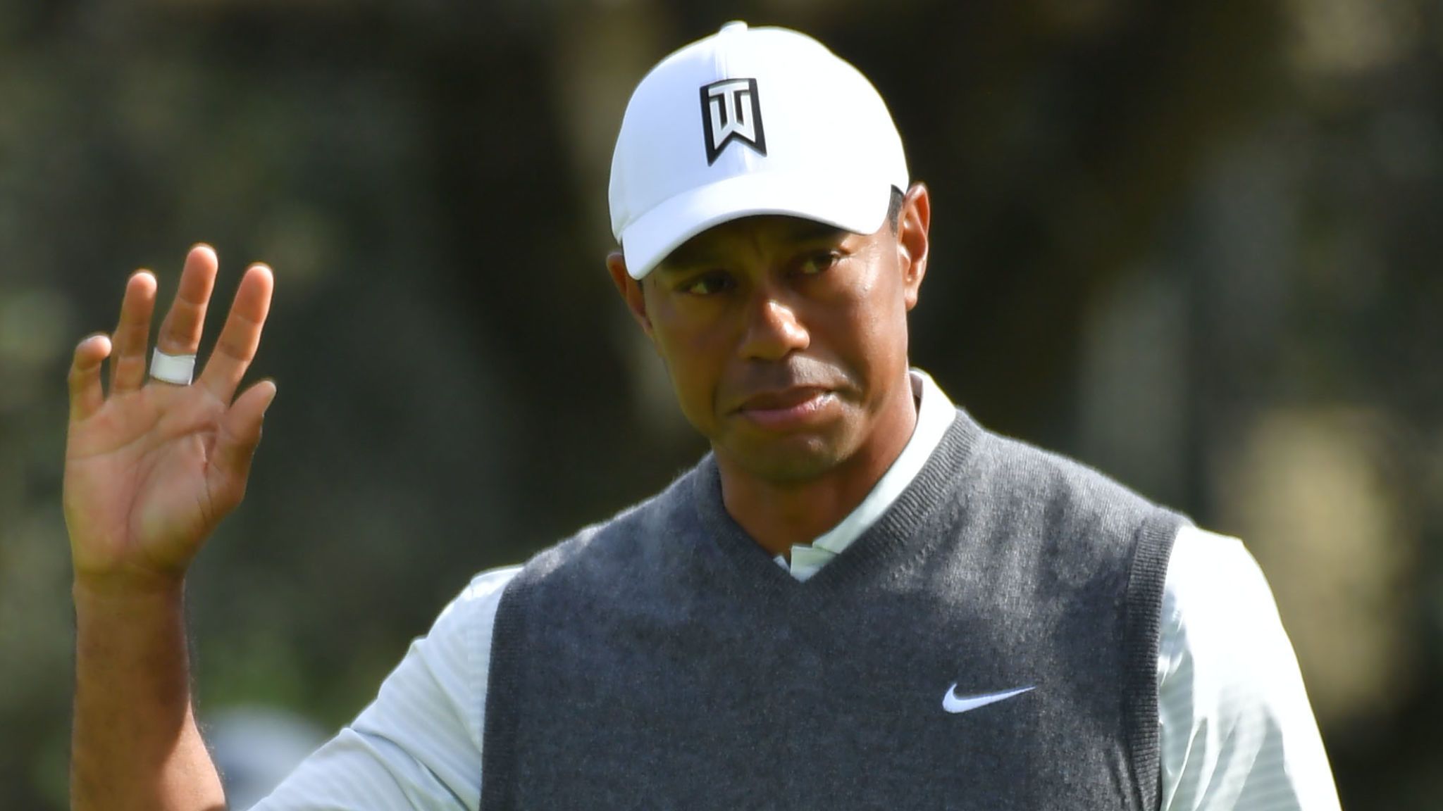 Tiger Woods - HD Wallpaper 