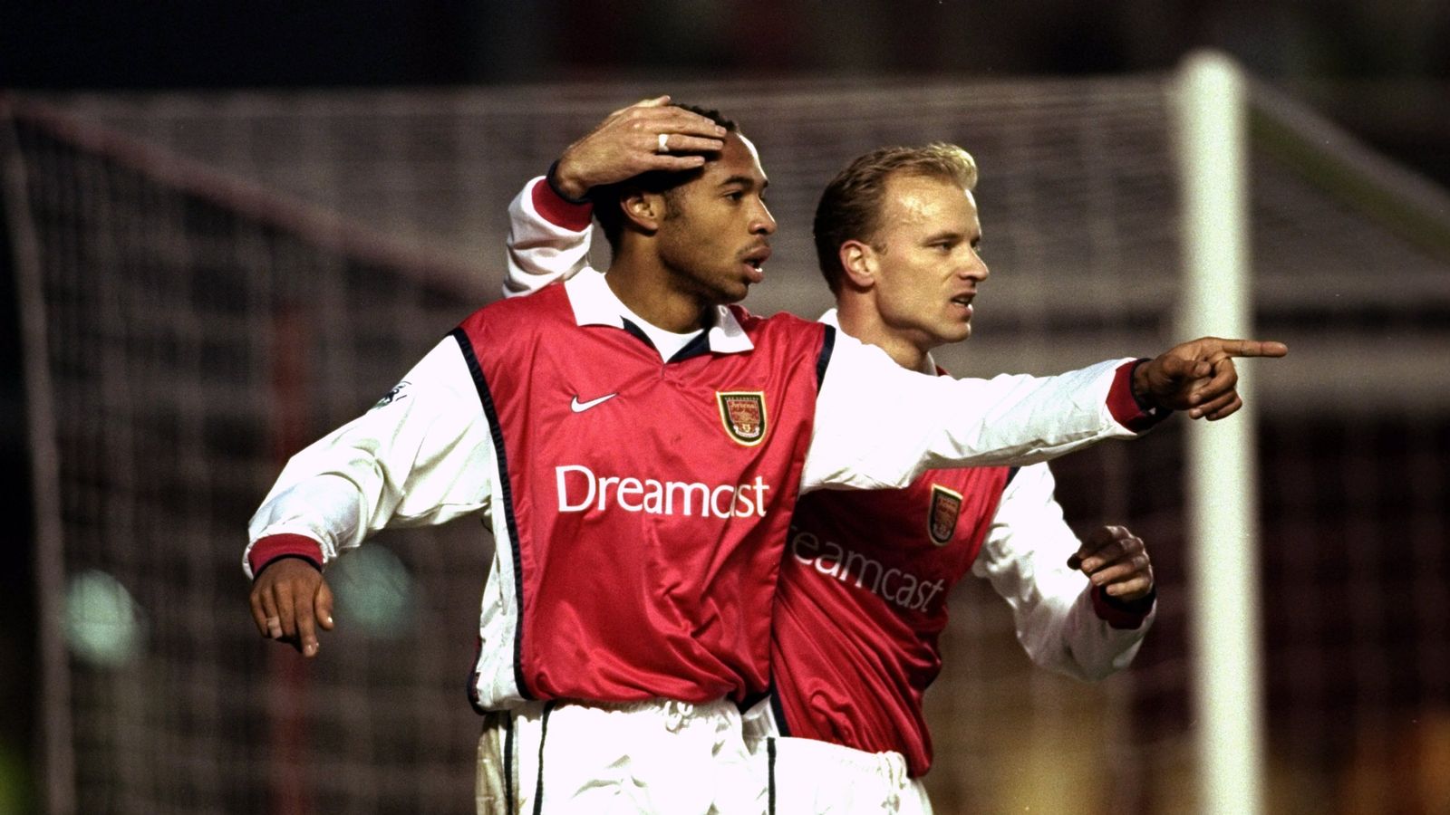 Would You Pick Thierry Henry Or Dennis Bergkamp - Bergkamp Henry - HD Wallpaper 