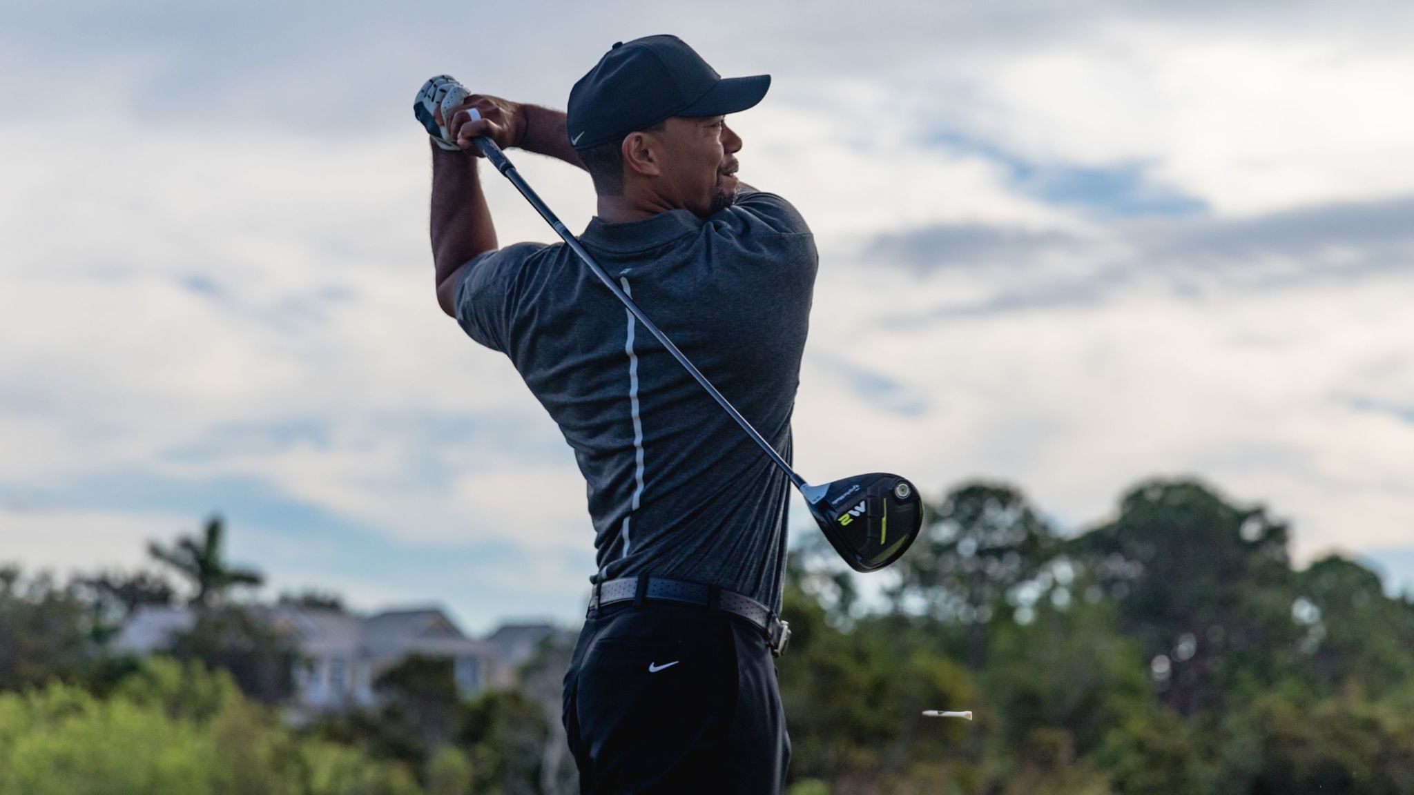 Newslocker - Tiger Woods Driver Taylormade M1 - HD Wallpaper 