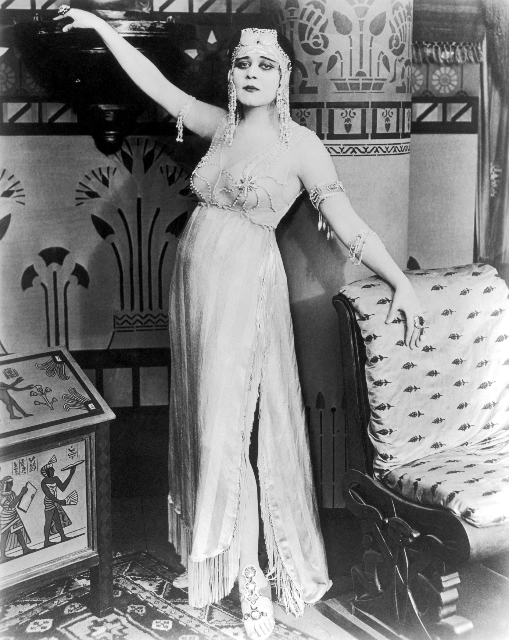 Theda Bara Cleopatra - HD Wallpaper 