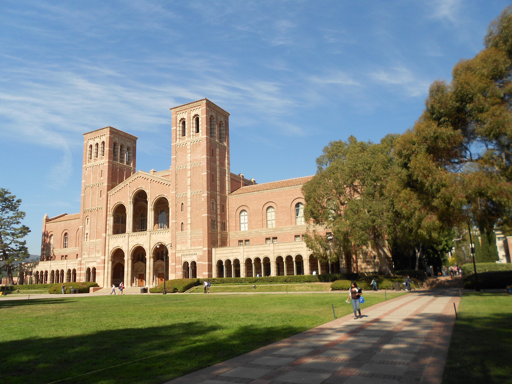 Usc Campus Wallpaper - University Of California, Los Angeles, Royce Hall - HD Wallpaper 
