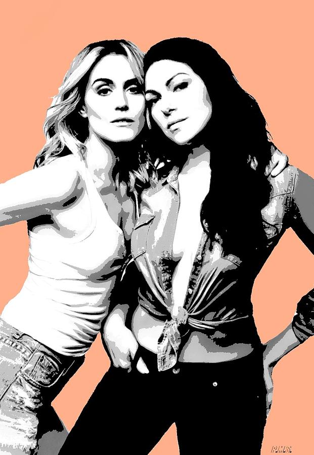 Laura Prepon And Taylor Schilling Magazine - HD Wallpaper 