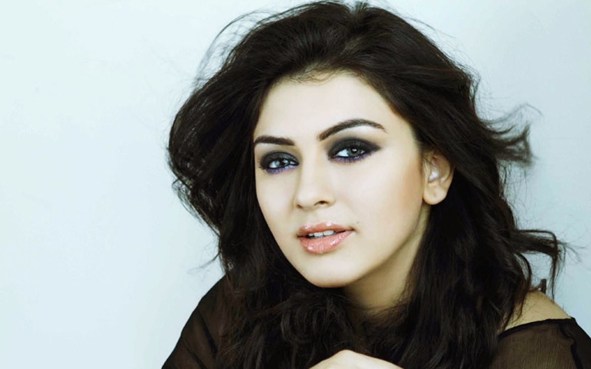 Hansika Motwani Lovely Hd Pictures Gallery Free Download - Photo Shoot - HD Wallpaper 
