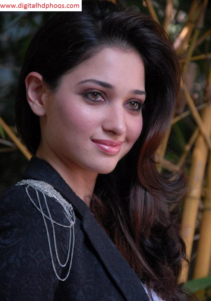 Tamanna Bhatia - Tamanaa - HD Wallpaper 