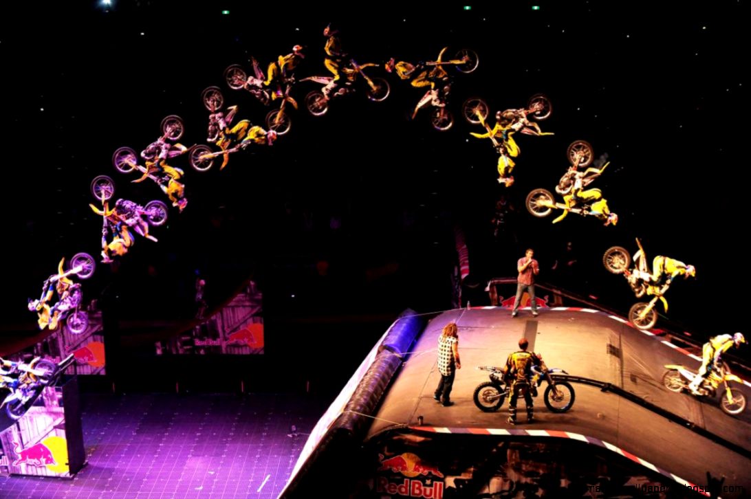 Travis Pastrana Nitro Circus - De Travis Pastrana Doble Backflip - HD Wallpaper 