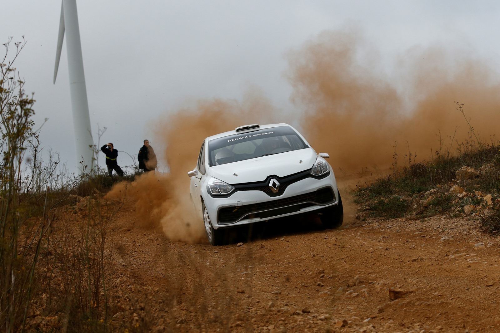 106001 Renault Clio R3t Rally Car - Renault Rally - HD Wallpaper 